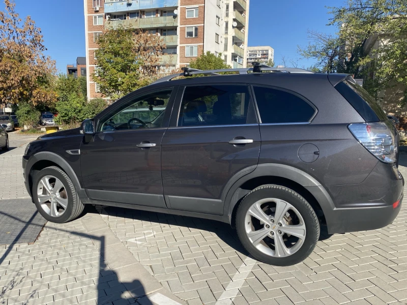 Chevrolet Captiva LTZ, снимка 3 - Автомобили и джипове - 49245611