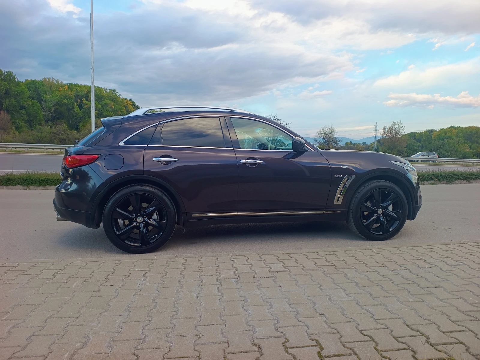 Infiniti QX70 3.0d S - изображение 5