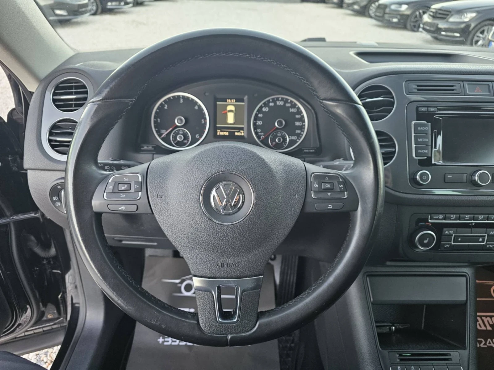 VW Tiguan 2.0/HIGHLINE/BLUEMOTION/NAVI/КАТО НОВ | Mobile.bg — изображение 12