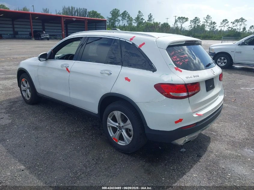 Mercedes-Benz GLC 300 2.0L I-4 DI, DOHC, VVT, TURBO, 241HP - изображение 9