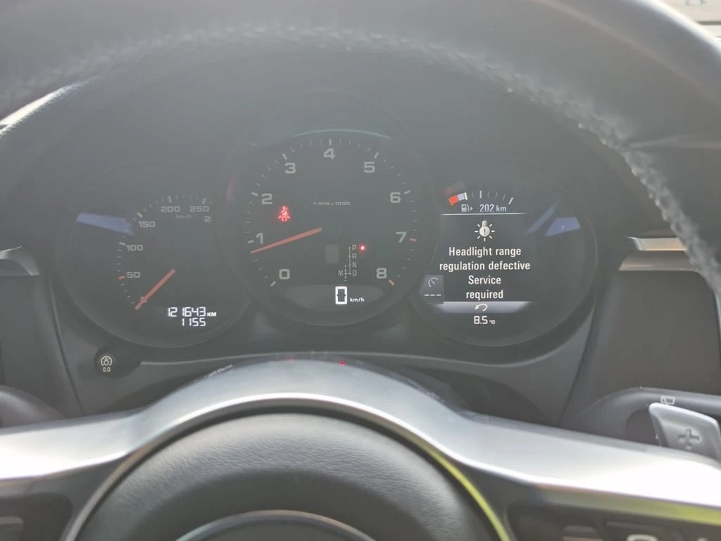 Porsche Macan * Type 95B * CARFAX * БЕЗ ПЪРВОНАЧАЛНА ВНОСКА - изображение 9