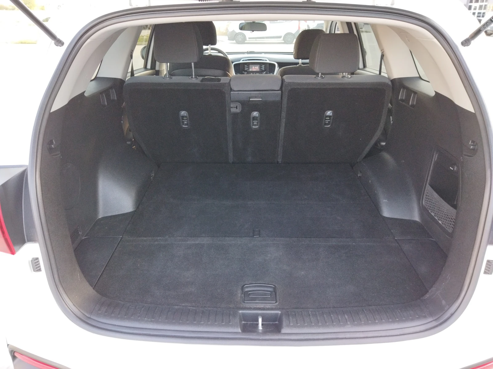 Kia Sorento 2.4 AWD, снимка 6 - Автомобили и джипове - 53936606