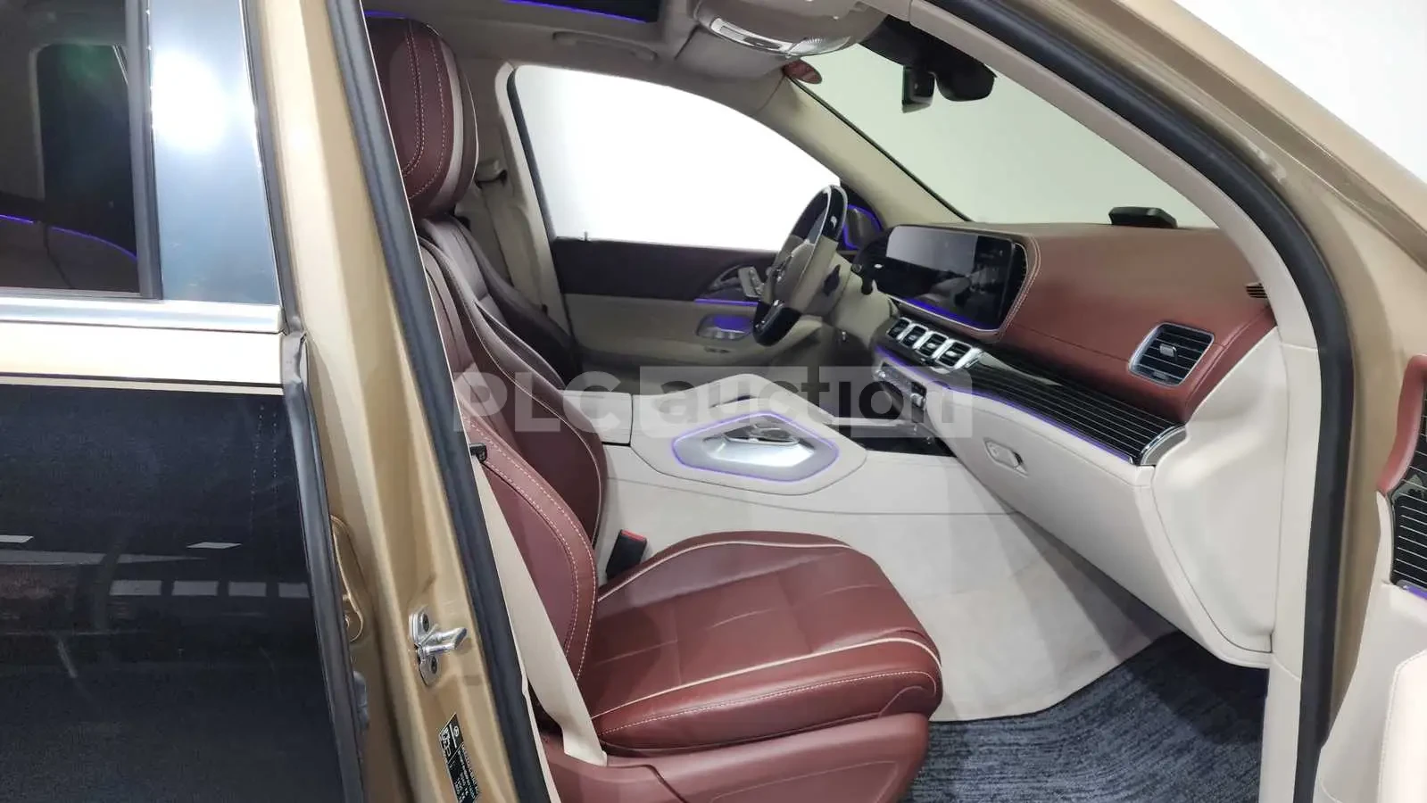 Mercedes-Benz GLS Maybach, снимка 9 - Автомобили и джипове - 54055401