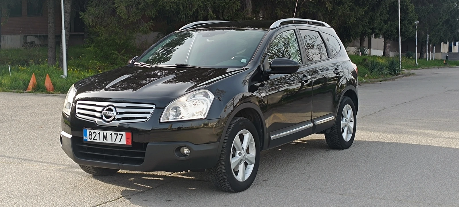 Nissan Qashqai 1.6i + 2 N-tech Top!!!