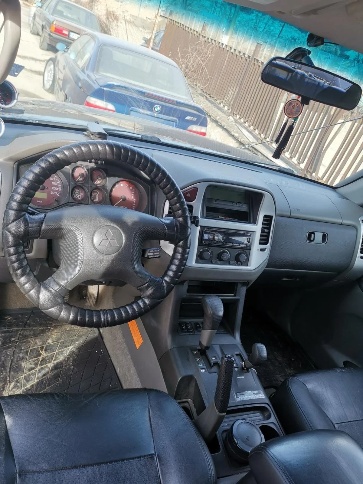 Mitsubishi Pajero sport, снимка 6 - Автомобили и джипове - 54502538