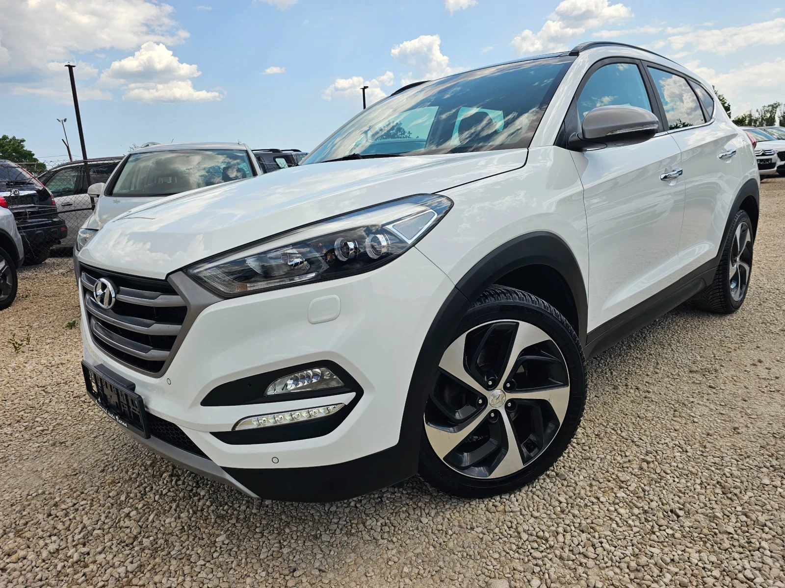 Hyundai Tucson 1.7CRDI, 141к.с.