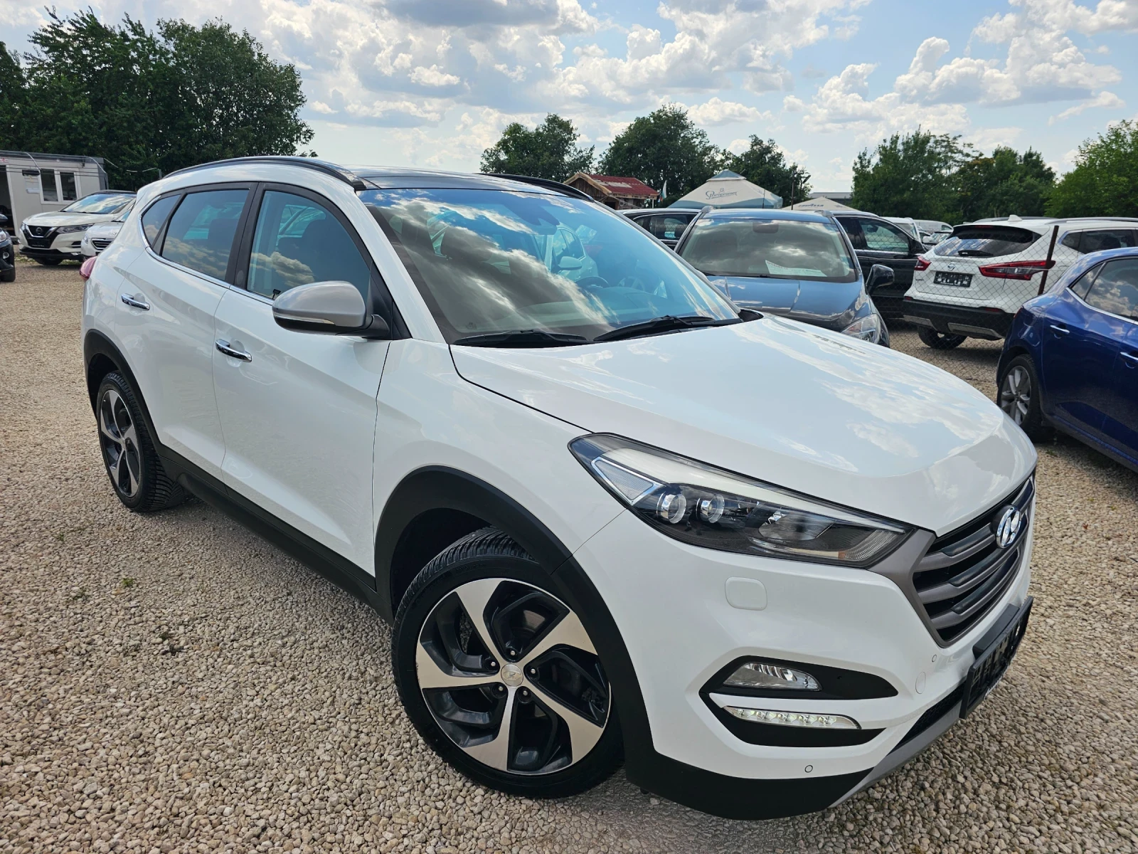 Hyundai Tucson 1.7CRDI, 141к.с., снимка 3 - Автомобили и джипове - 55180745