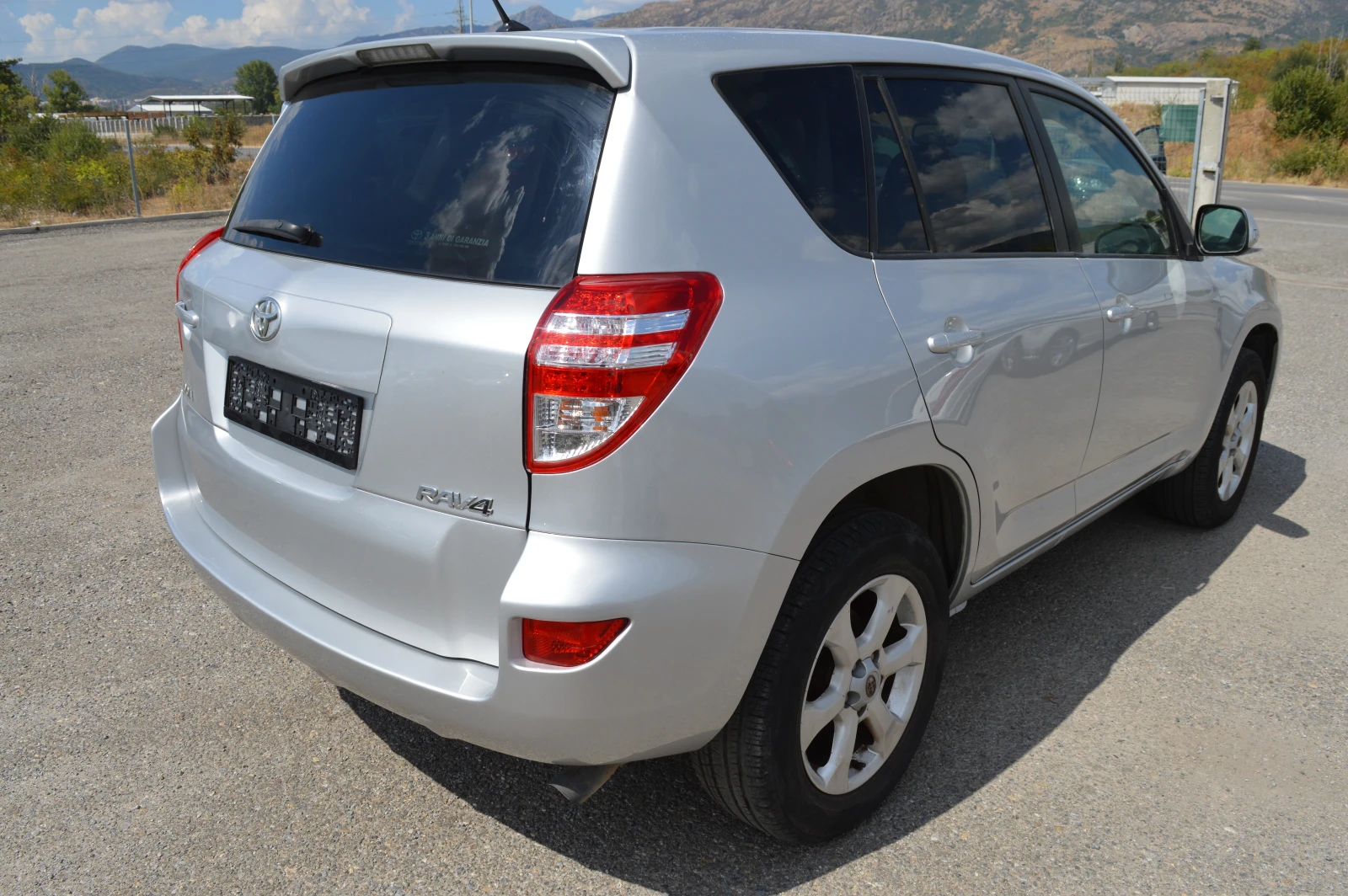 Toyota Rav4 2.2D-4D-FACE-FULL EKSTRI-4x4, снимка 5 - Автомобили и джипове - 55834428