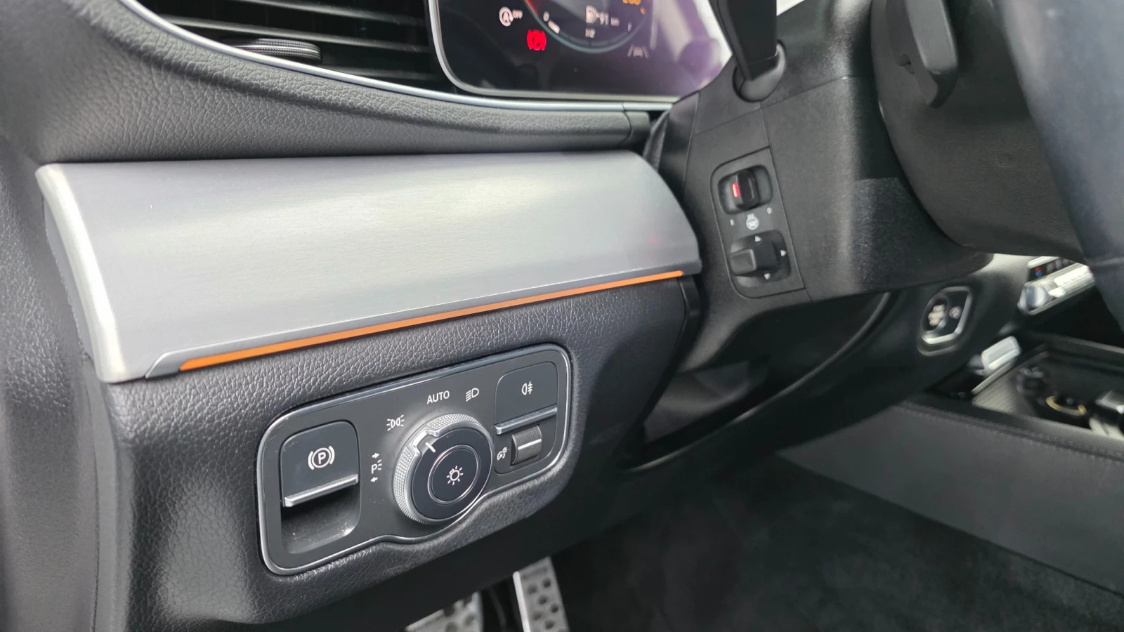 Mercedes-Benz GLE GLE 300 d 4MATIC | Кожа | Memory | Вентилация, снимка 11 - Автомобили и джипове - 55852765