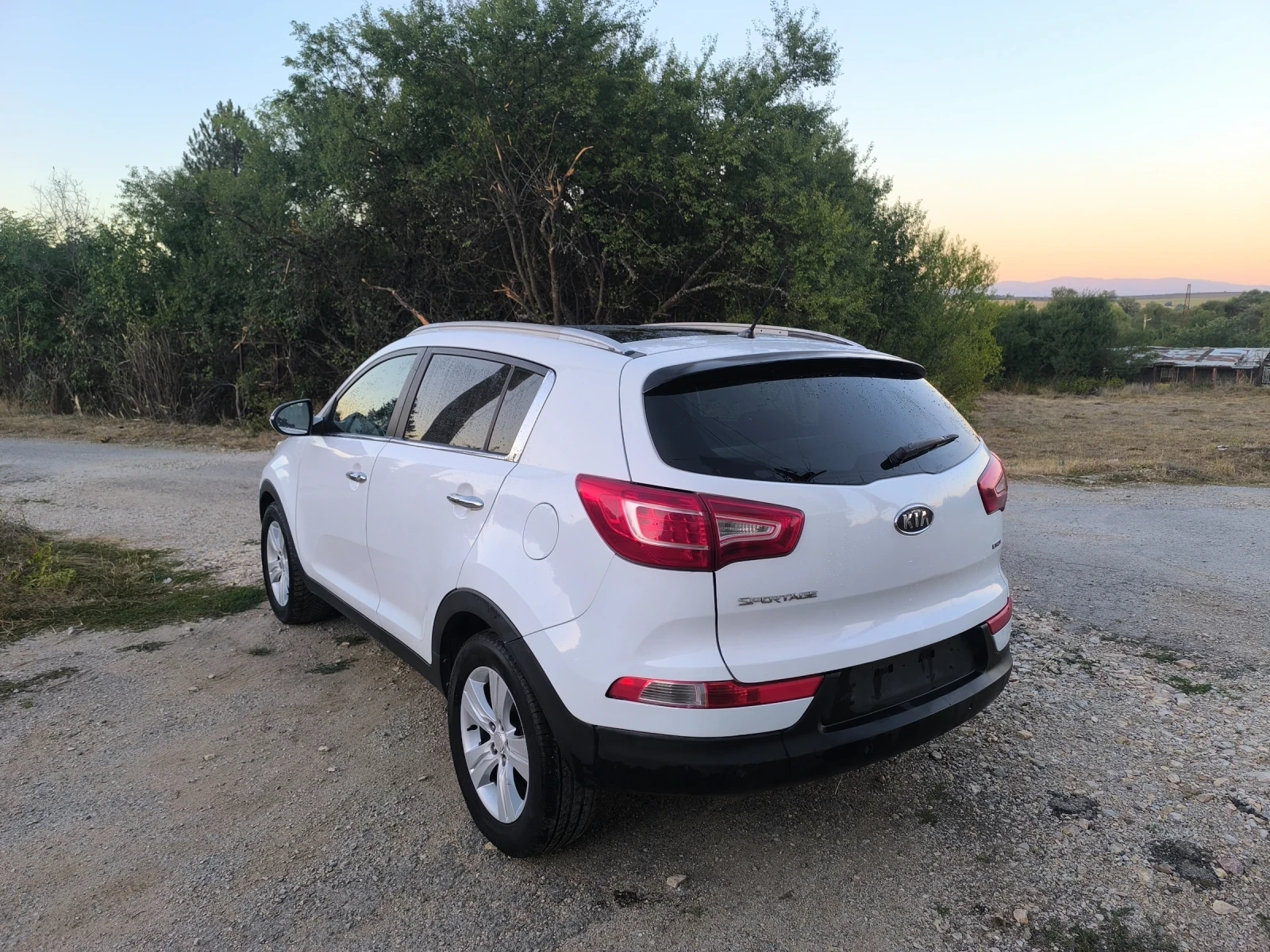 Kia Sportage 1.7 CRDI, снимка 17 - Автомобили и джипове - 55965863