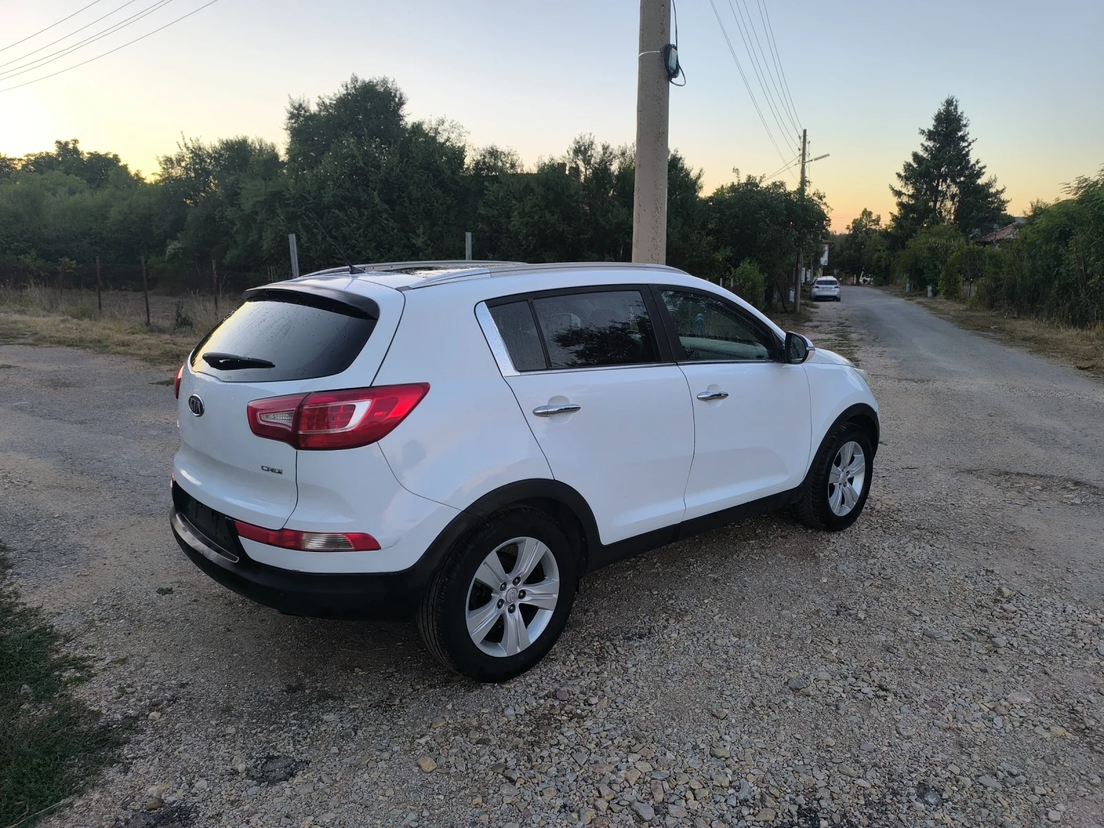 Kia Sportage 1.7 CRDI, снимка 15 - Автомобили и джипове - 55965863