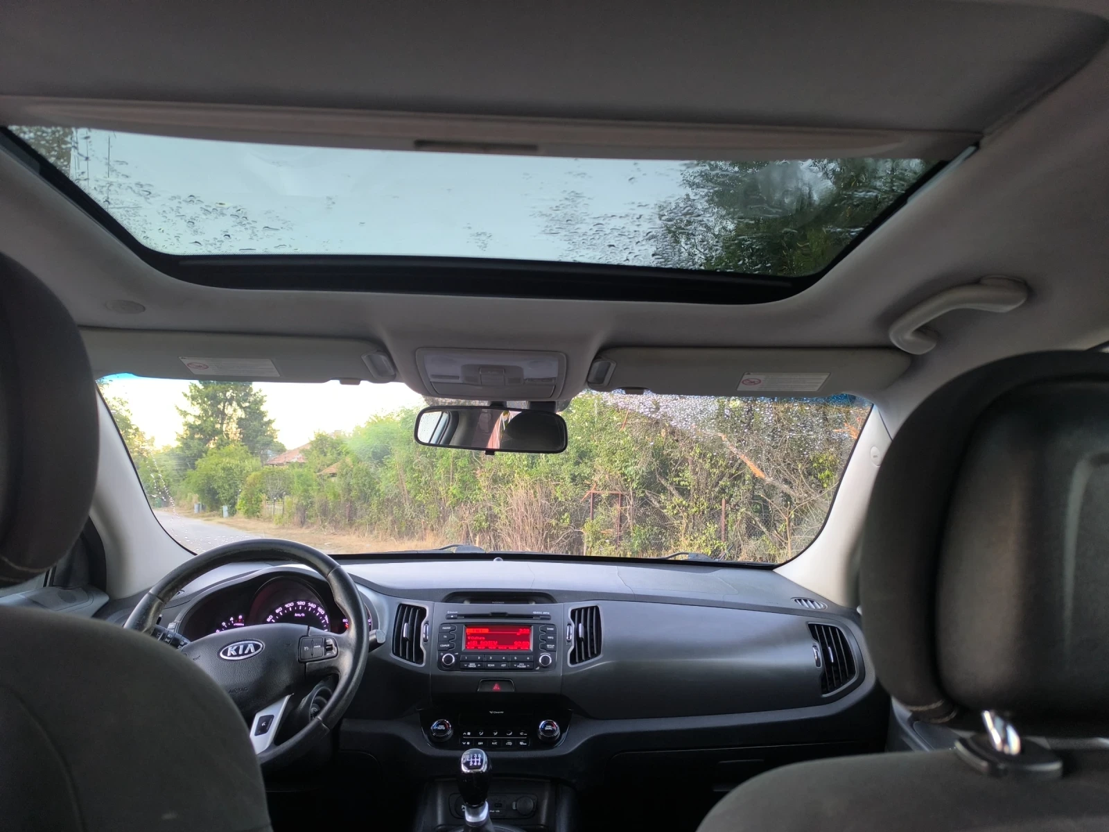 Kia Sportage 1.7 CRDI, снимка 4 - Автомобили и джипове - 55965863