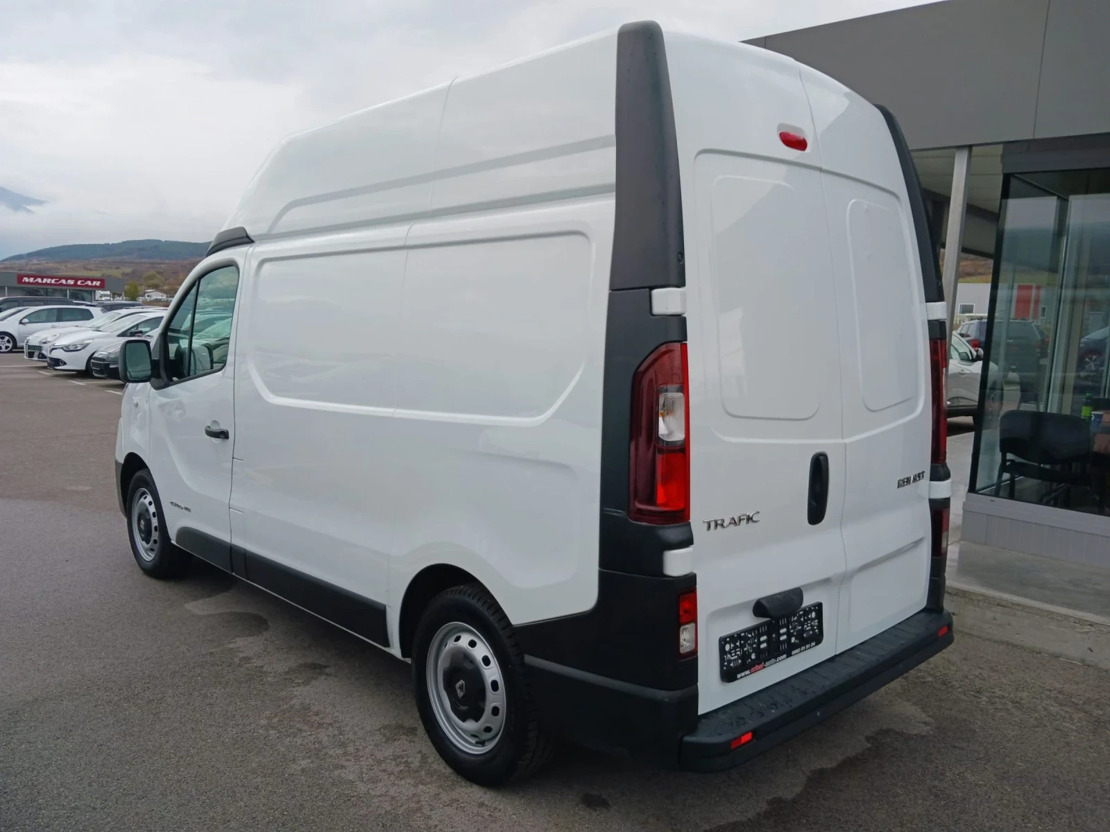 Renault Trafic 1.6 dci - изображение 6