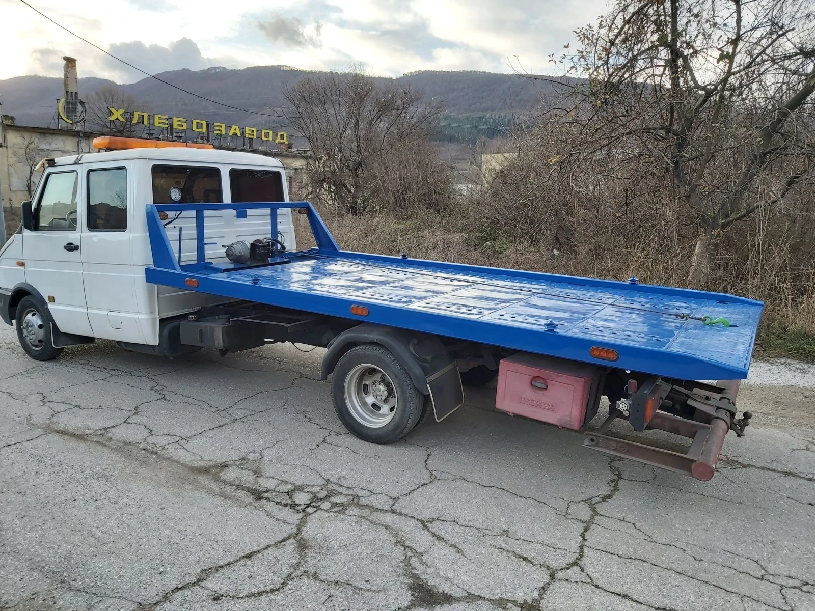 Iveco Daily ПЪТНА ПОМОЩ, снимка 8 - Бусове и автобуси - 54620604