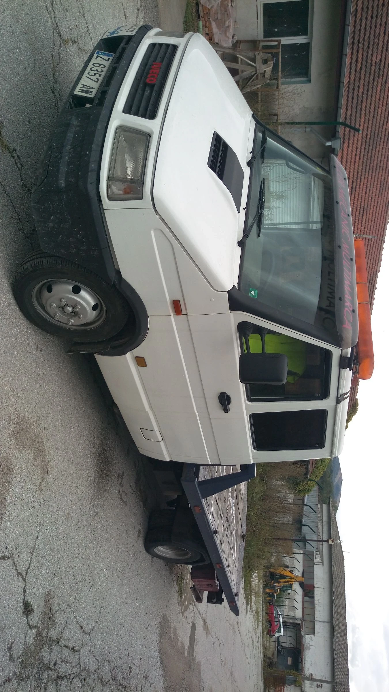 Iveco Daily ПЪТНА ПОМОЩ