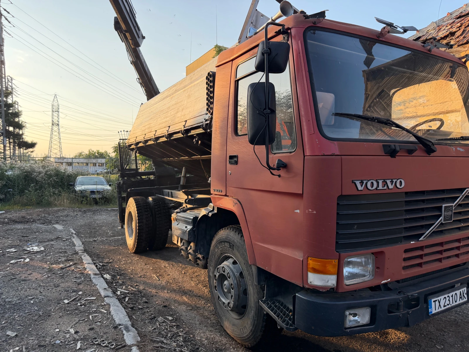 Volvo Fl Fl10 самосвал и кран , снимка 4 - Камиони - 55462917