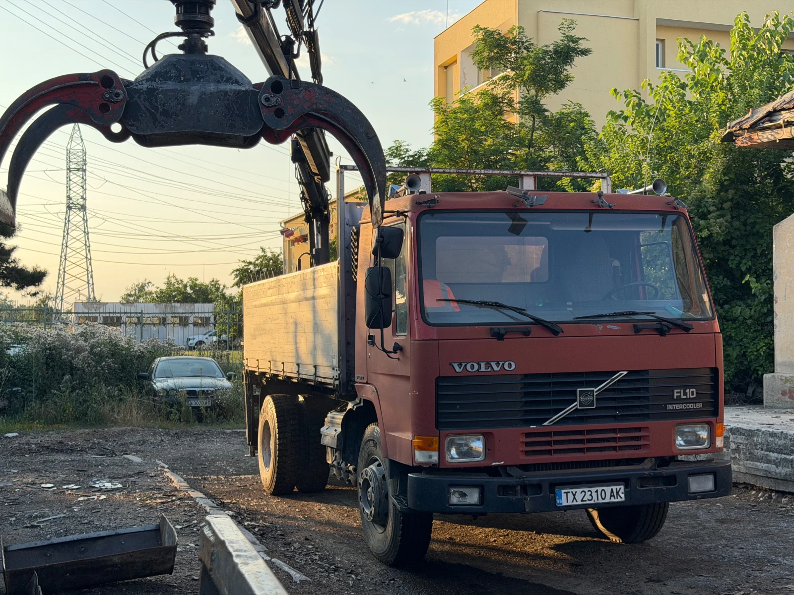 Volvo Fl Fl10 самосвал и кран , снимка 6 - Камиони - 55462917