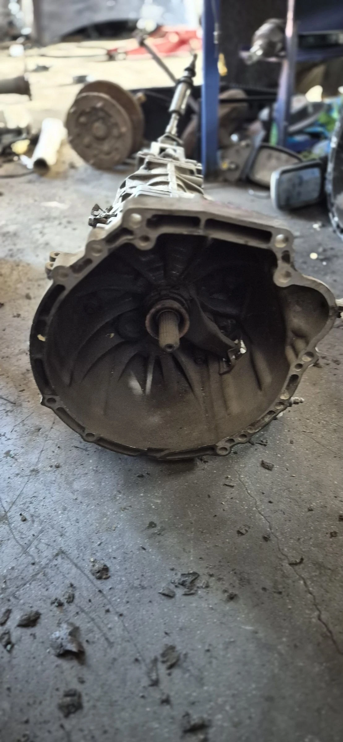     is220 | Mobile.bg   1