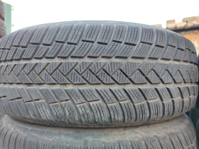 Гуми Зимни 235/65R17, снимка 1 - Гуми и джанти - 47409692