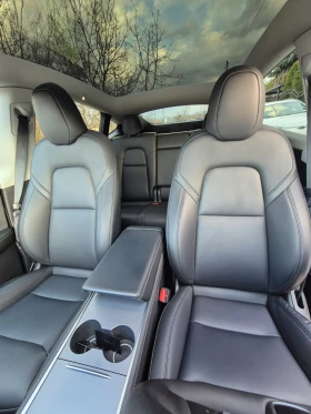 Tesla Model Y Long Range/Dual Motor/12.22г, снимка 12
