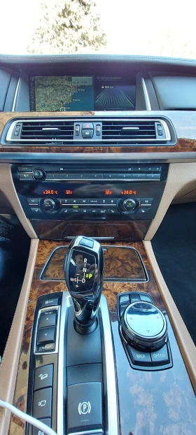 BMW 740 Xdrive, снимка 8
