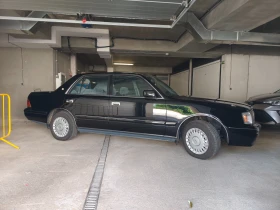 Toyota Crown, снимка 2