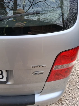 VW Touran 2.0 Ecofuel, снимка 10