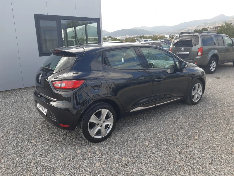 Renault Clio като нова , снимка 5 - Автомобили и джипове - 47098593