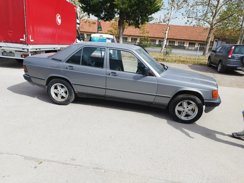 Mercedes-Benz 190 2.5, снимка 2 - Автомобили и джипове - 48107780