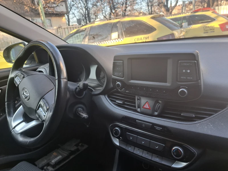 Hyundai I30 1.4, снимка 9 - Автомобили и джипове - 48337548