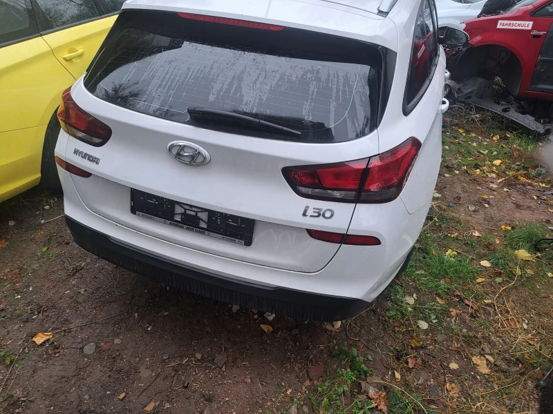 Hyundai I30 1.4, снимка 4 - Автомобили и джипове - 47953146