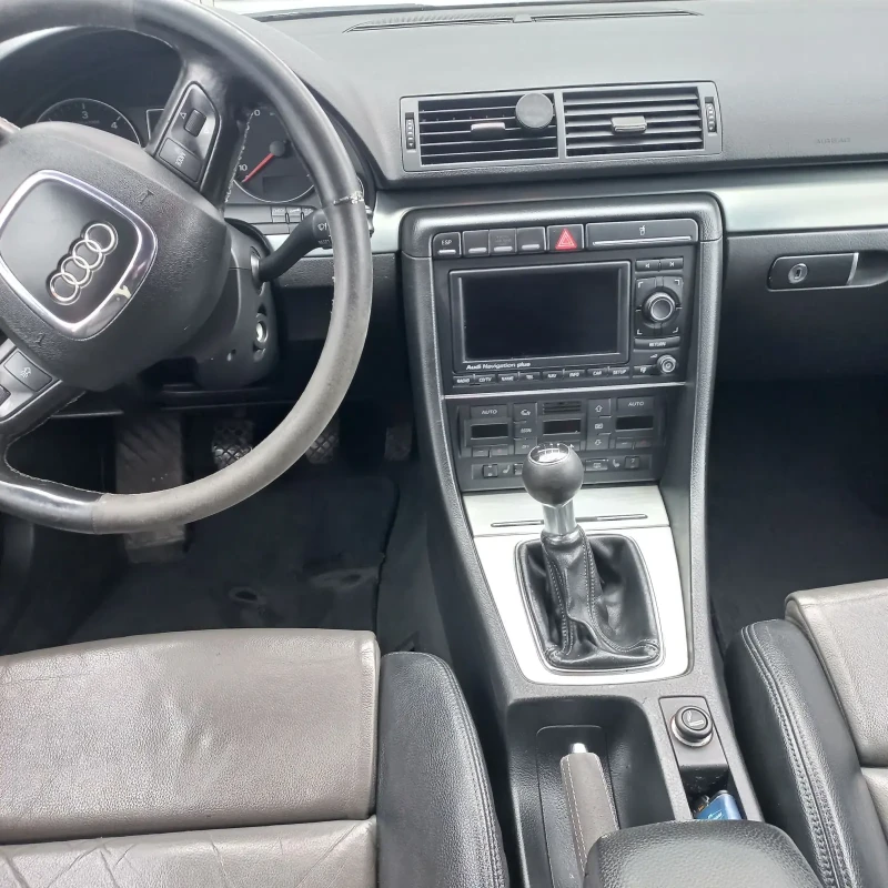 Audi A4 2.0 Tdi 170к.с. Sline, снимка 12 - Автомобили и джипове - 48312287