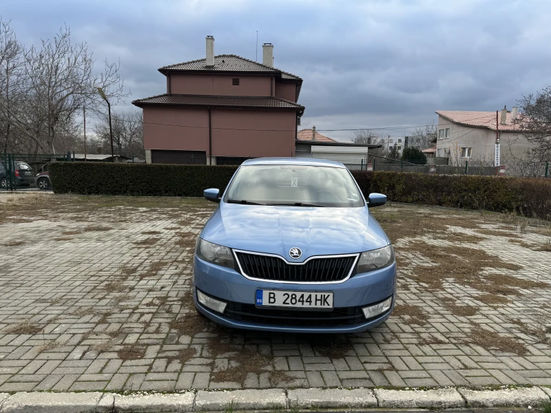 Skoda Rapid 1.6 tdi sedan, снимка 2 - Автомобили и джипове - 48379596