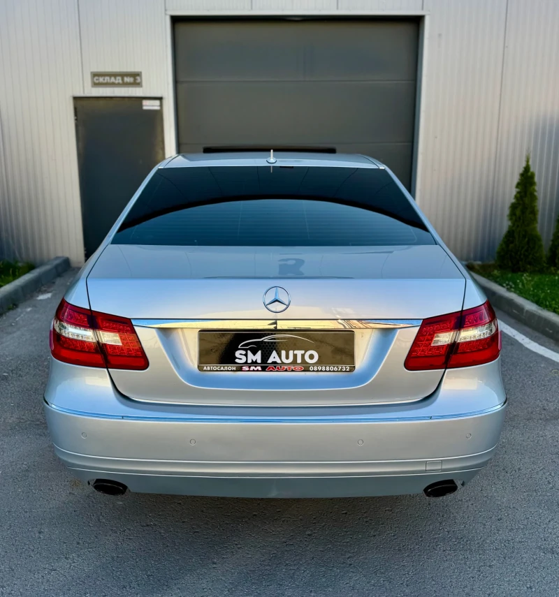 Mercedes-Benz E 350 4Matic, снимка 4 - Автомобили и джипове - 51446160
