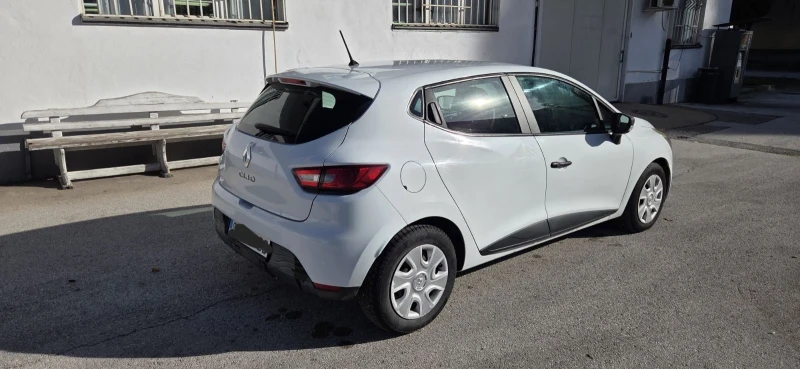 Renault Clio, снимка 3 - Автомобили и джипове - 52278563