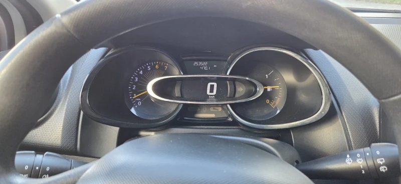 Renault Clio, снимка 7 - Автомобили и джипове - 52278563