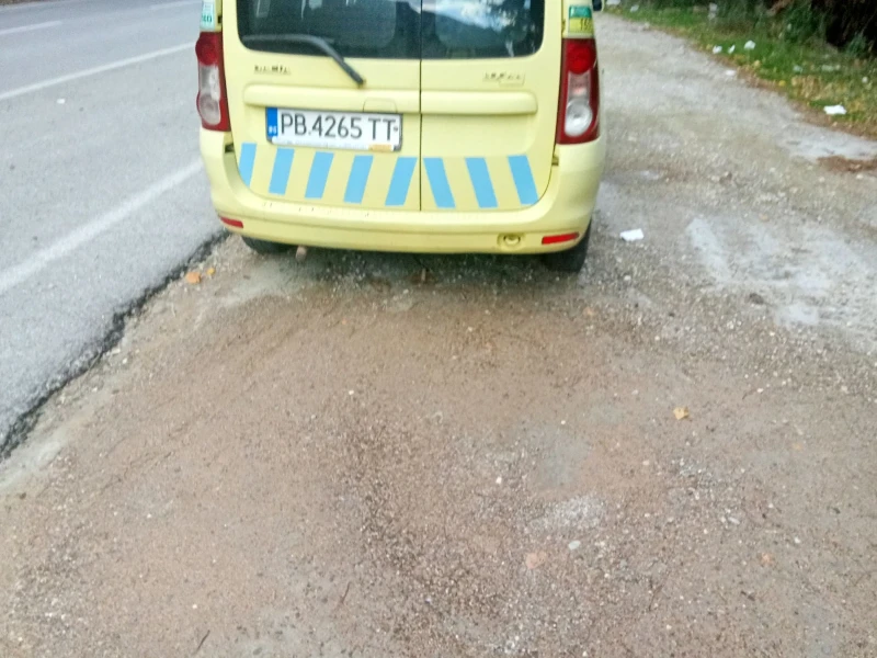 Dacia Logan, снимка 4 - Автомобили и джипове - 52542708