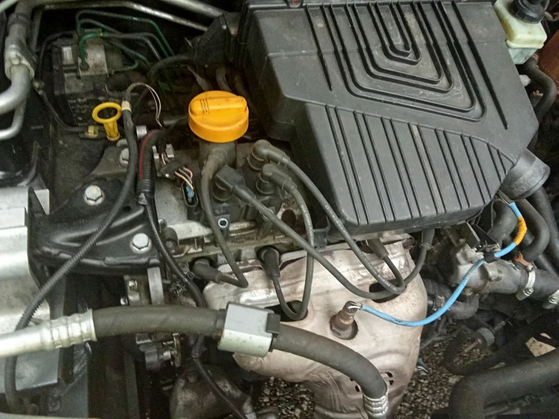 Dacia Logan, снимка 9 - Автомобили и джипове - 52542708