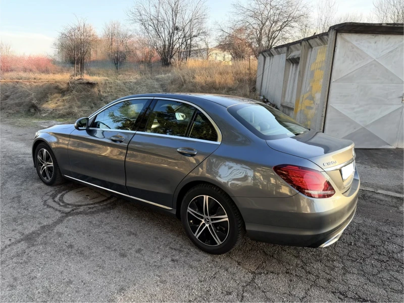Mercedes-Benz C 180, снимка 2 - Автомобили и джипове - 53107951