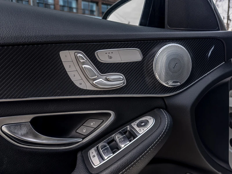 Mercedes-Benz C 300 AMG* DISTRONIC* BURMESTER* PANO* 360* ALCANTARA* D, снимка 6 - Автомобили и джипове - 53597249
