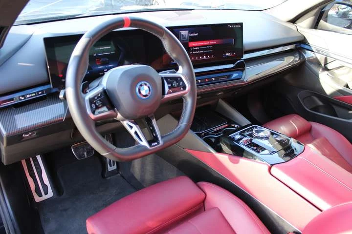 BMW i5 M60 | No Accident | Red Interior | Clean Carfax, снимка 7 - Автомобили и джипове - 54124621