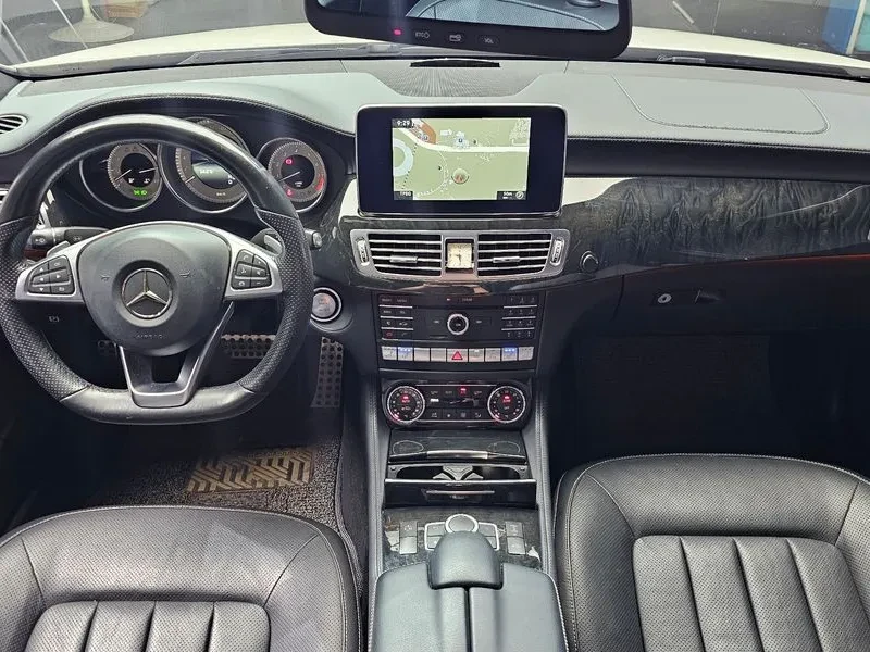 Mercedes-Benz CLS 400 AMG LINE FULL, снимка 7 - Автомобили и джипове - 55703739