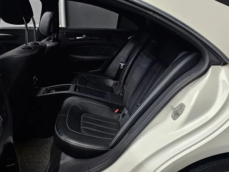 Mercedes-Benz CLS 400 AMG LINE FULL, снимка 12 - Автомобили и джипове - 55703739