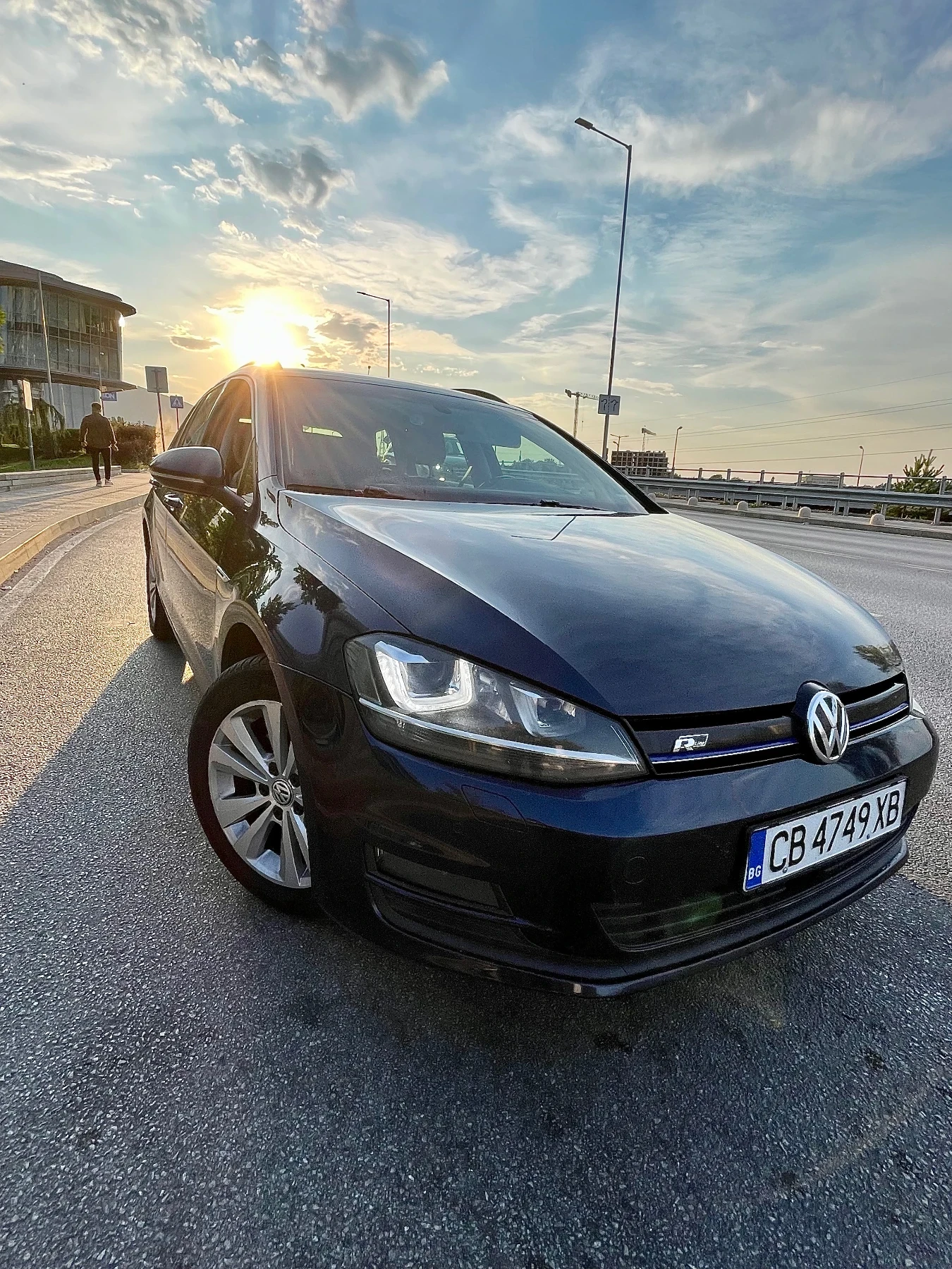 VW Golf R-Line Bose Distronic DSG7(НОВО) Led / Bi xenon - изображение 2