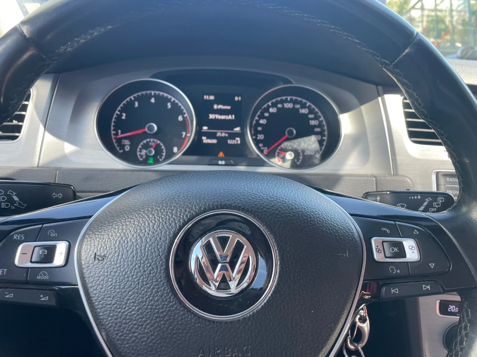 VW Golf R-Line Bose Distronic DSG7() Led / Bi xenon | Mobile.bg   15