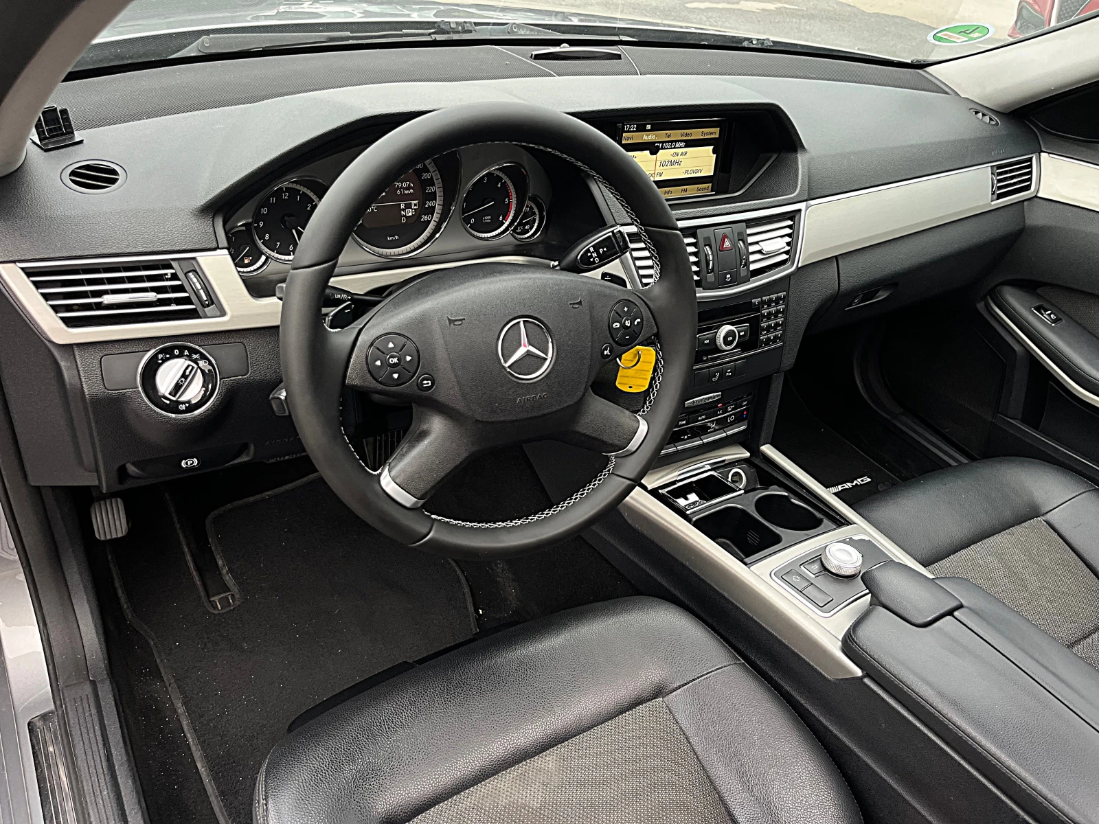 Mercedes-Benz E 350 AMG OPTIK-PANORAMA-AVANGARDE-XENON-LED-GERMANIA-!! | Mobile.bg — изображение 11
