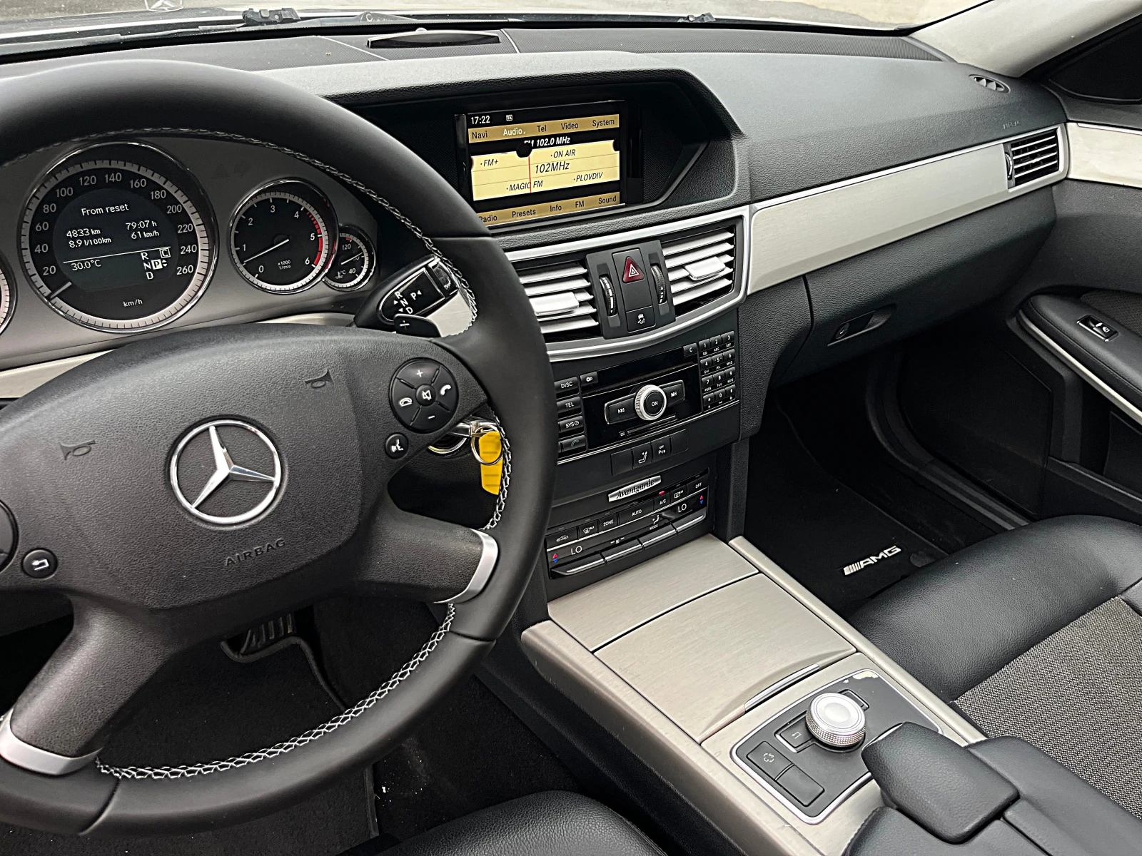 Mercedes-Benz E 350 AMG OPTIK-PANORAMA-AVANGARDE-XENON-LED-GERMANIA-!! | Mobile.bg — изображение 12