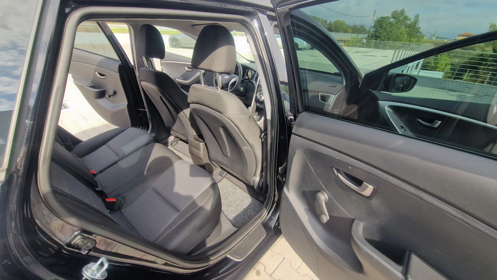 Hyundai I30 ЛИЗИНГ | Mobile.bg — изображение 12