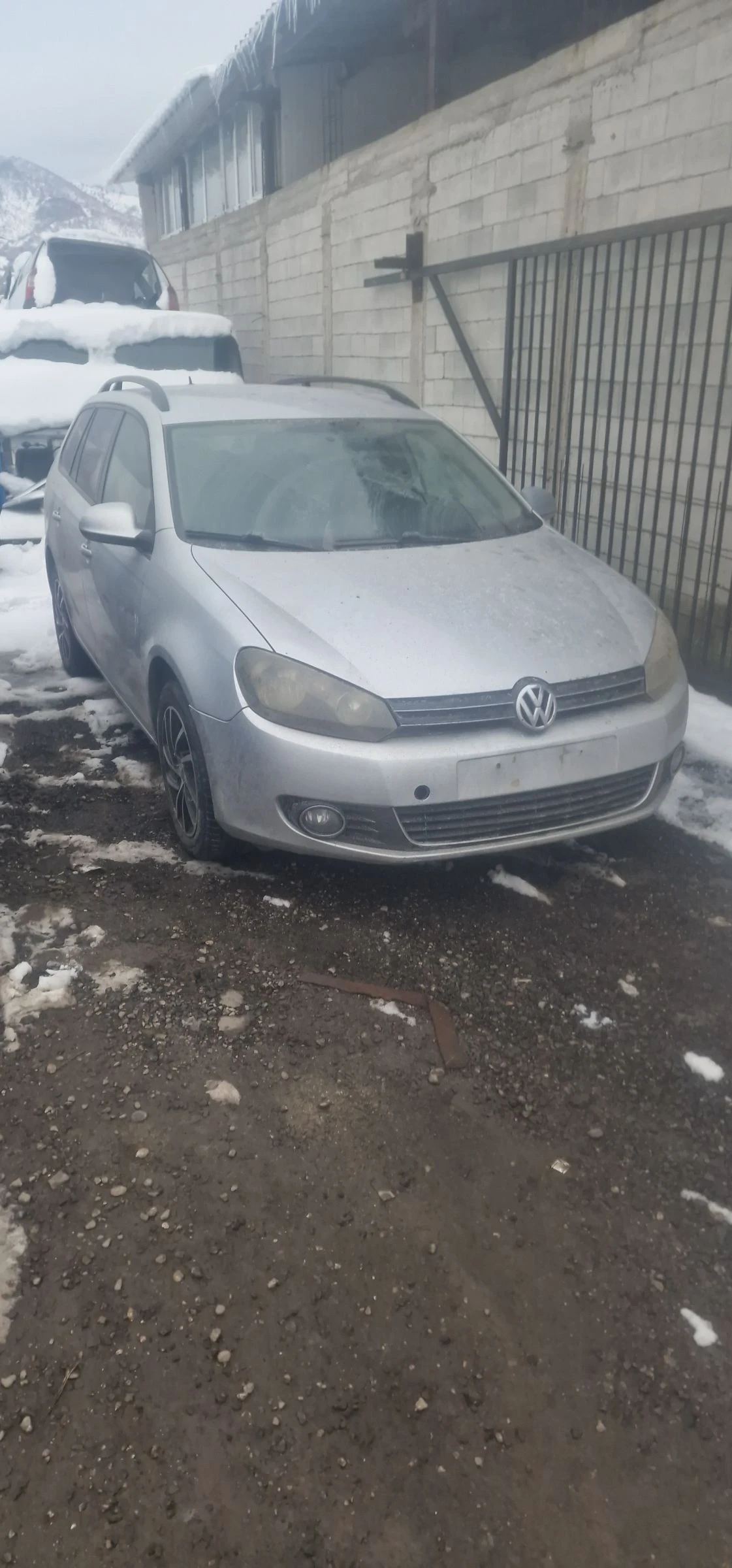 VW Golf Variant 2.0 tdi - [1] 