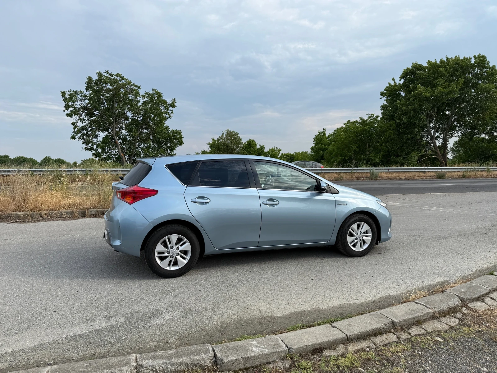 Toyota Auris 1.8 ШВЕЙЦАРИЯ - изображение 3